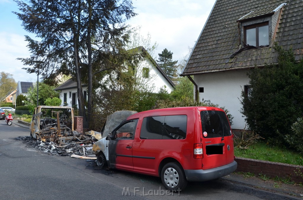 Wohnmobilbrand Koeln Rath Walhallstr P123.JPG - Miklos Laubert